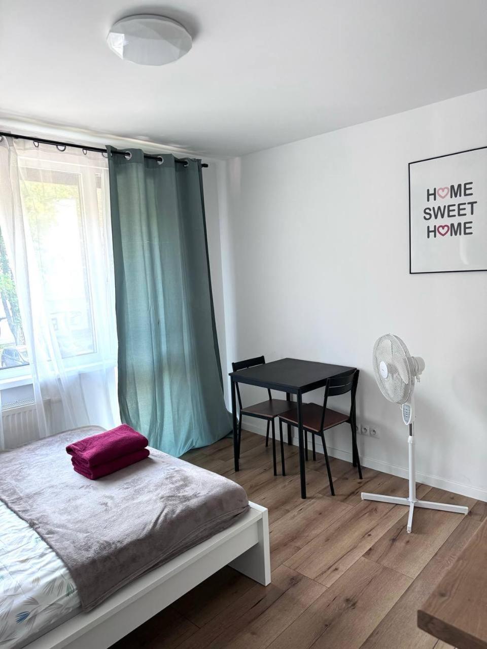 Quiet Apartment Near The Park, Metro, Centre, Wi-Fi - By Hik Apartments Varsóvia Exterior foto
